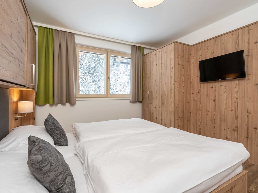 Luxury Chalet in Saalbach-hinterglemm With Sauna