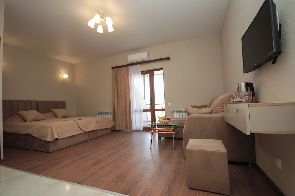 Hillside Guest House