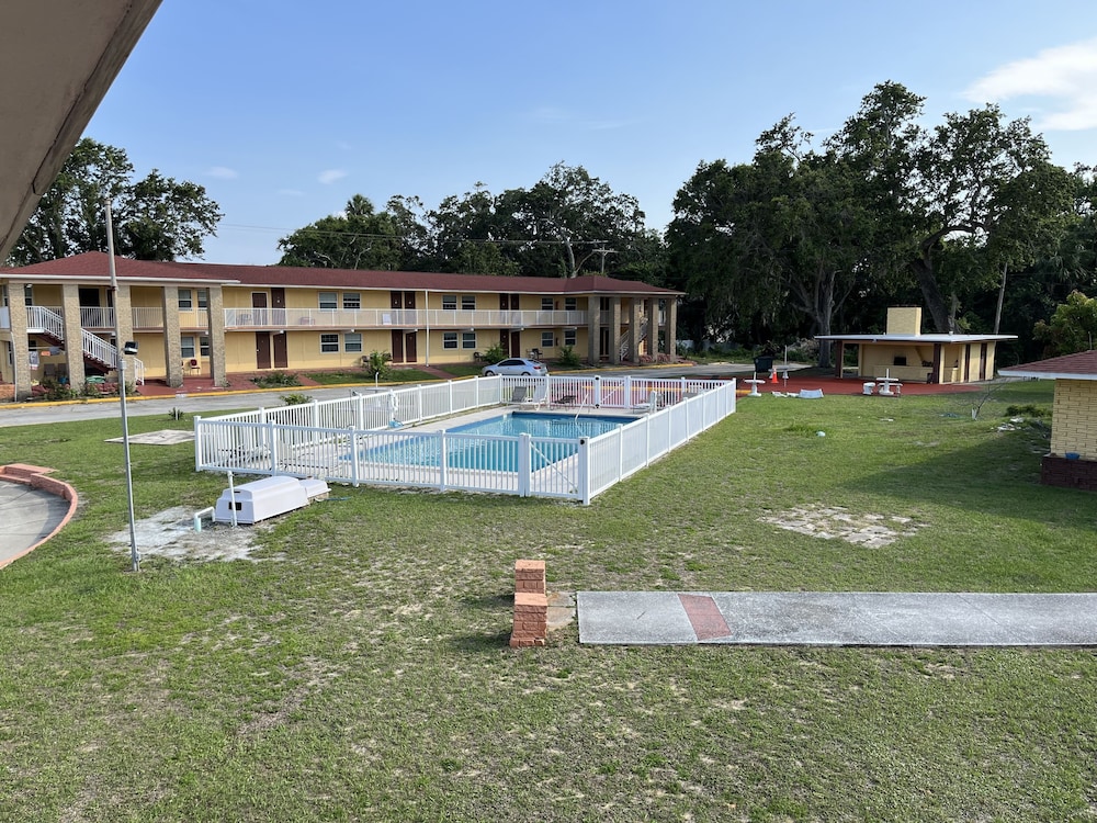 Heritage Inn