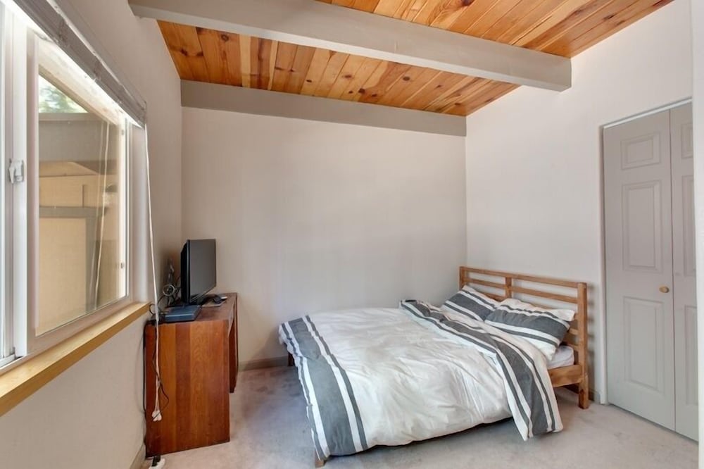 Sagebrush Cottage 3 Bedroom Chalet