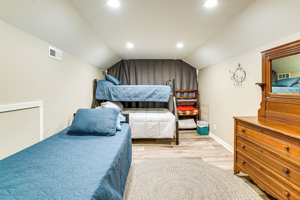 Otter Creek Rec Area On-site! Serene Family Home