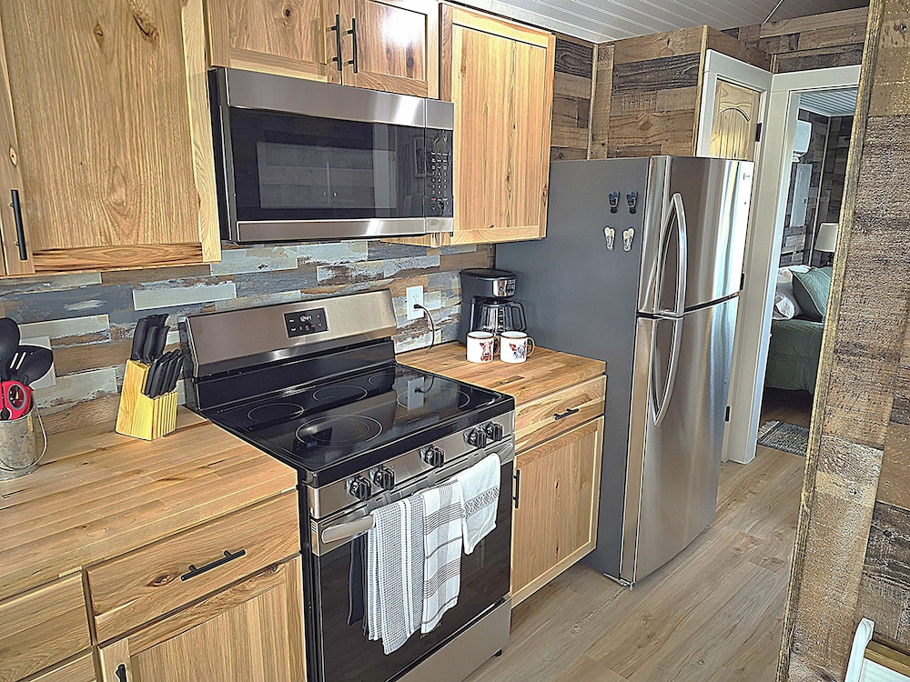 Redbud Tiny Home Resort