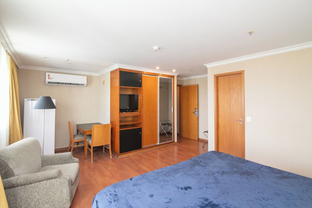 Flat Barra First