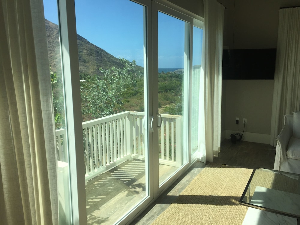 2 Bedroom Bungalow-Style Villa