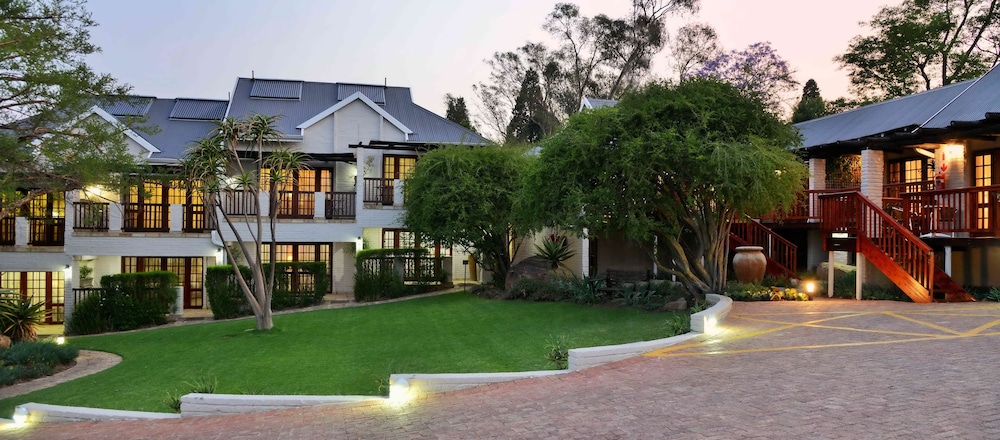 Hotel Rivonia Premier Lodge - Image 1