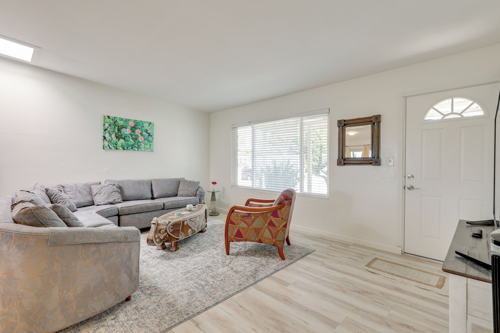 8 Mi to Carlsbad Beach: Home w/ Patio & Yard