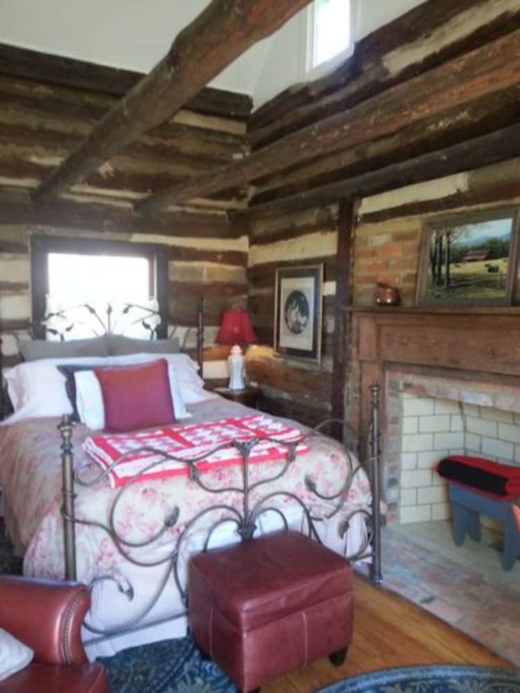 The Boxley Place Inn