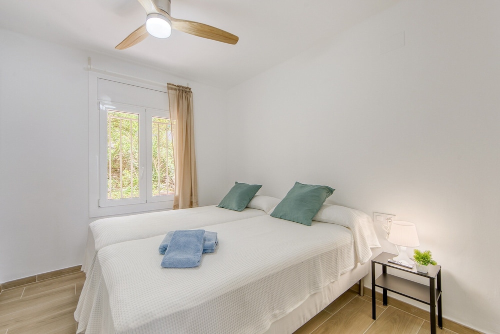 Apartment Near Playa De Roses Beach