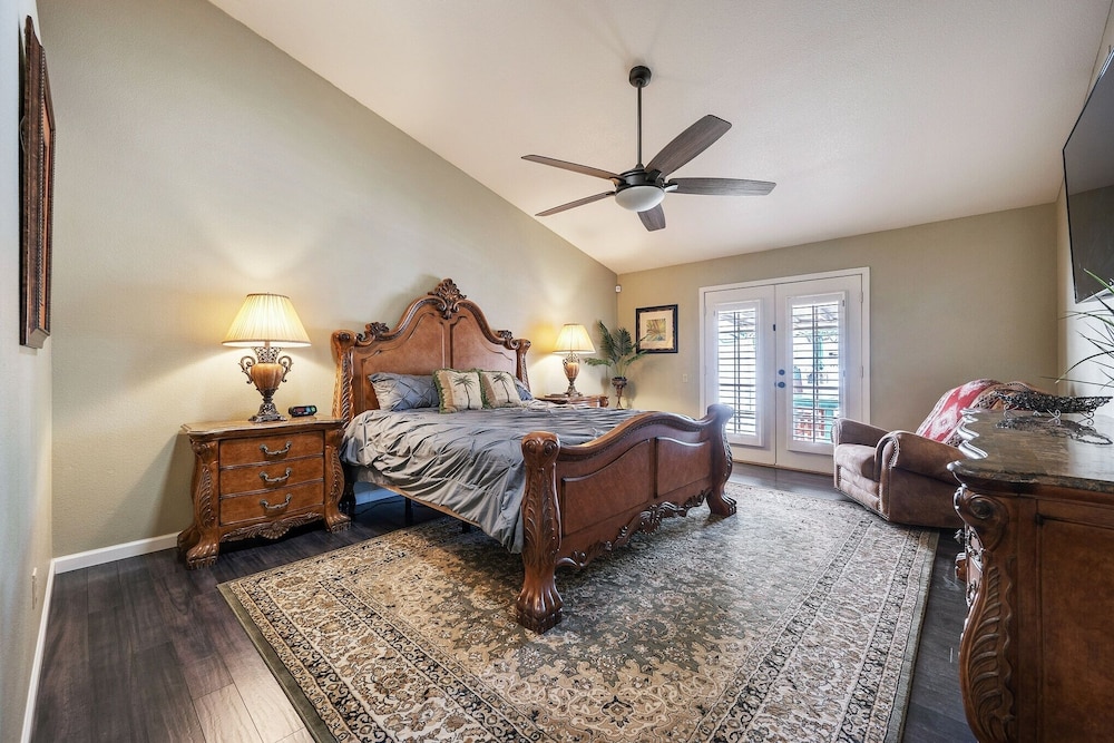Private Tuscany Oasis With Pool - Perfect For Families, Couples Or Business Travelers 4 Bedroom Home by RedAwning view 2
