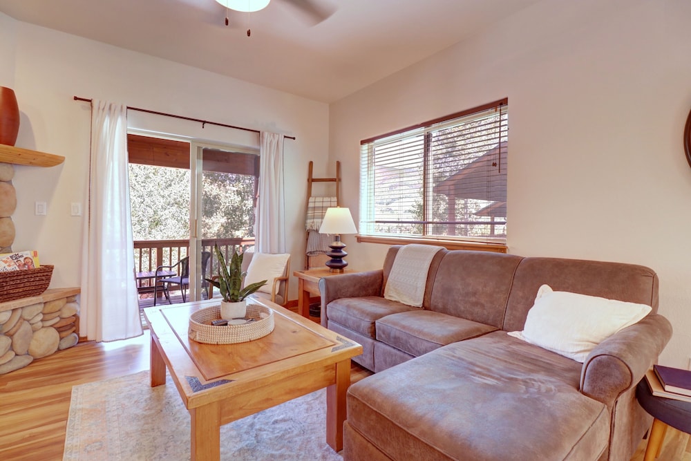 122 Lookout Ridge 2 Bedroom Townhouse
