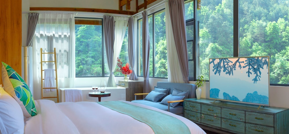 Pandora Vista Retreat