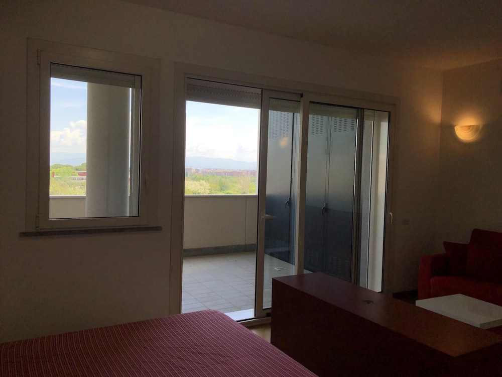 Kamchu Apartments Studio With Terrace Near Metro con Vista