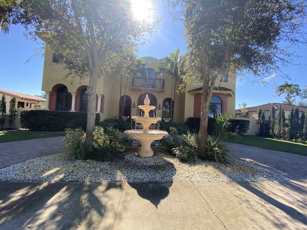 VIP Accommodations - Image 1