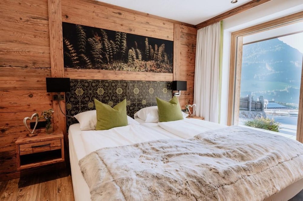 Nationalpark Chalet Tulpspitze view 5