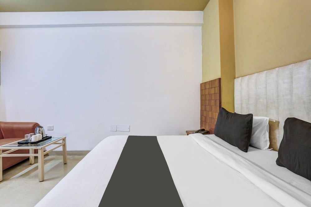 Hotel Ambrosia by Zenith