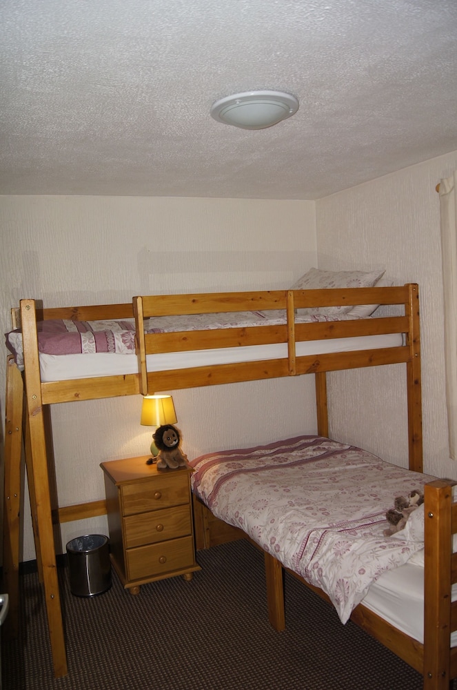 Birchenfields Family Friendly Cottages, Play Barn for all Ages and Summer Hous view 3