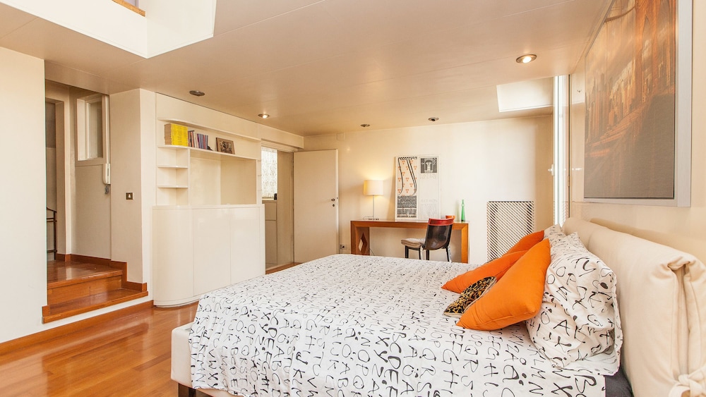 Rental in Rome Campo de Fiori Balcony