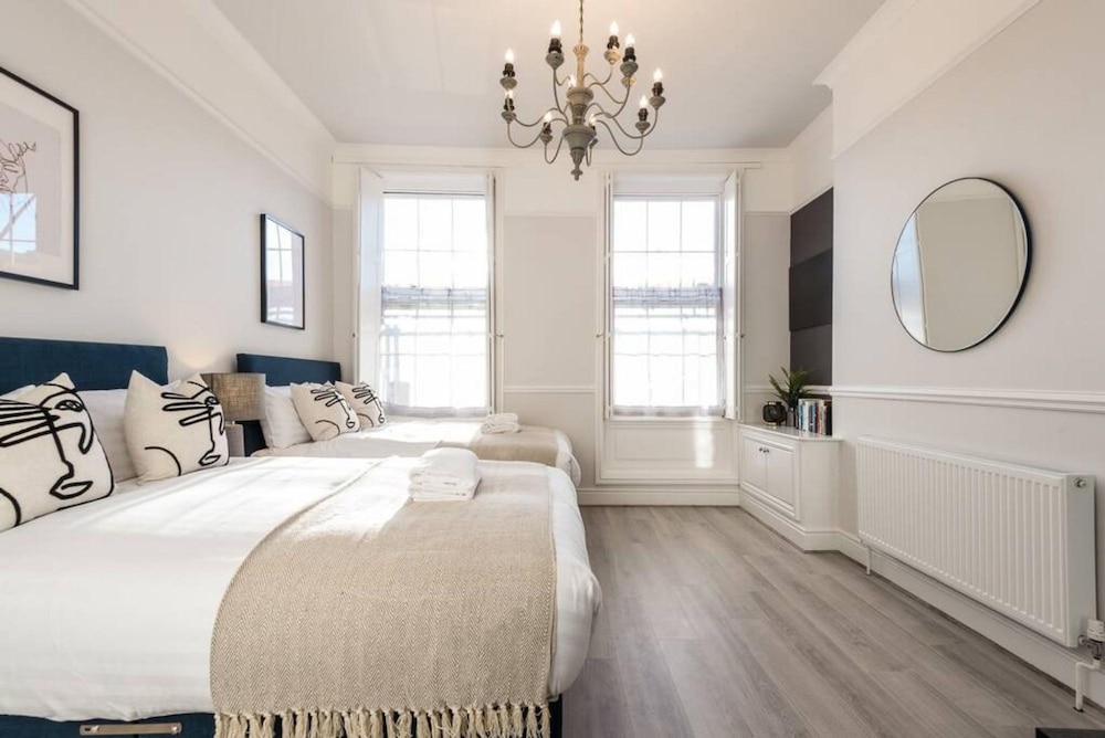 Host Apartments Seel St Townhouse Apt I