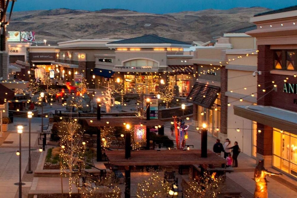 Designer Apt With Jacuzzi Walk To Casino Imax - Property Image 17
