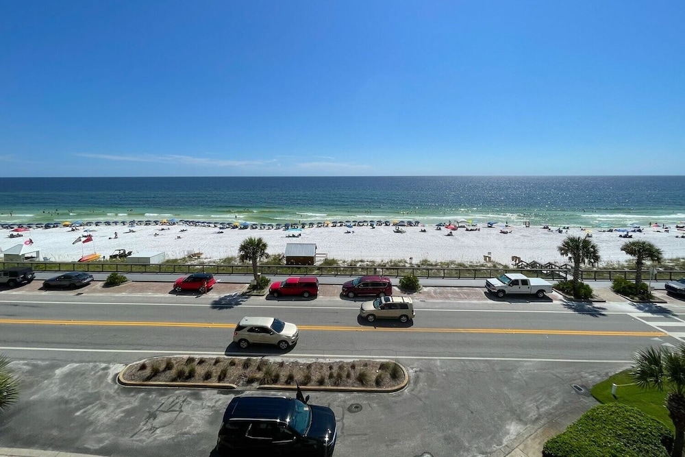 Costa del Mar - 1 Br Condo