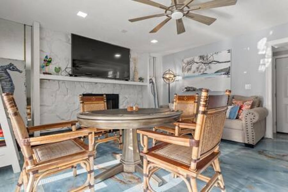 Serenity Haven Luxe Pet Friendly 5BR With Pool view 3