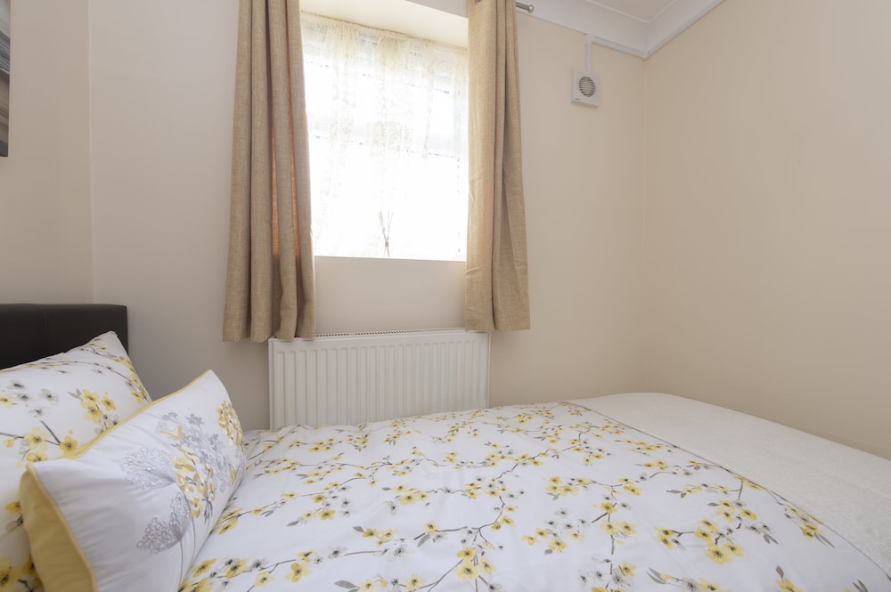 Abkat Holiday Home