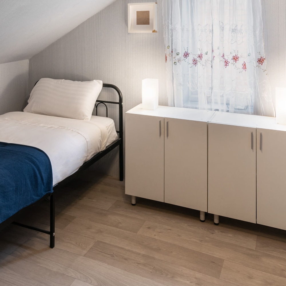 Host Stay City Aura