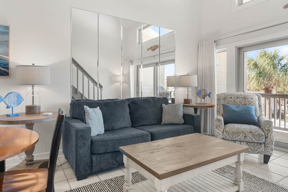 Grandview 2 Bedroom Condo