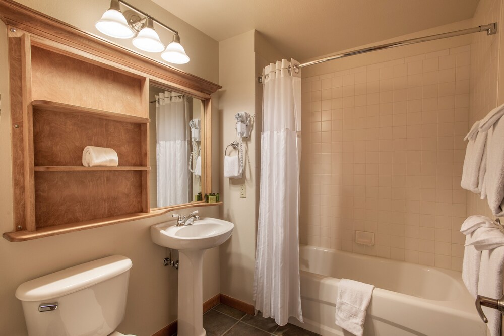 Zephyr Mountain Lodge - Winter Park Vacation Condos