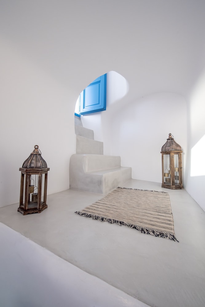 Anemi House & Villas