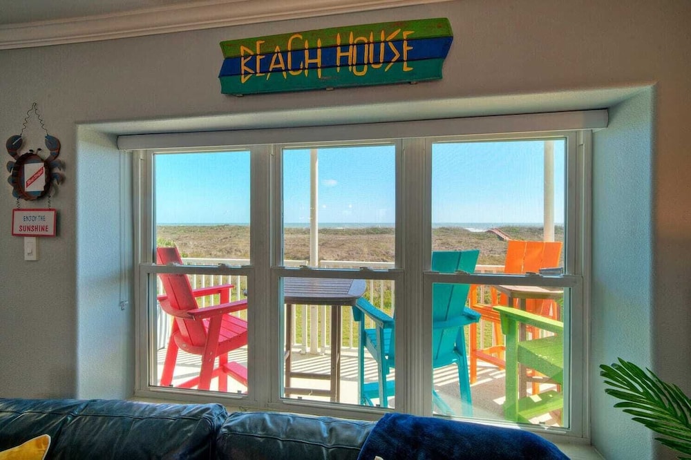 Sleeps 26 3 Island Retreat Condos w/ Beach Access, 2 Pools, Pickleball, Views