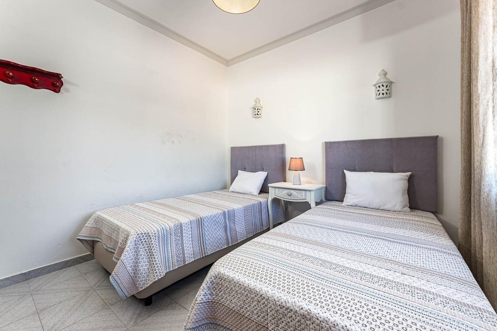 New Sunset Haven in Gale-2br With Big Terrace