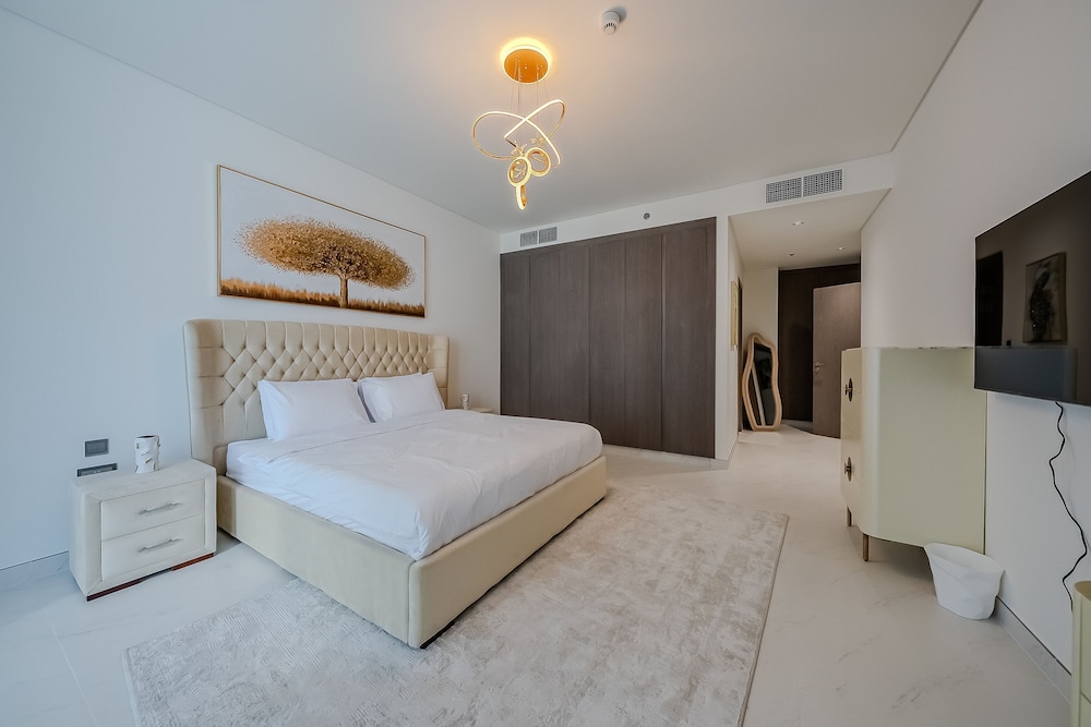 Residence 11 203 in Dubai