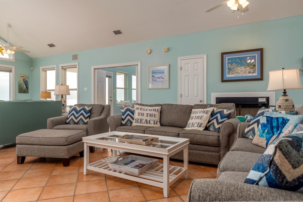 Surfside - 2431 Bienville 4 Bedroom Home by RedAwning