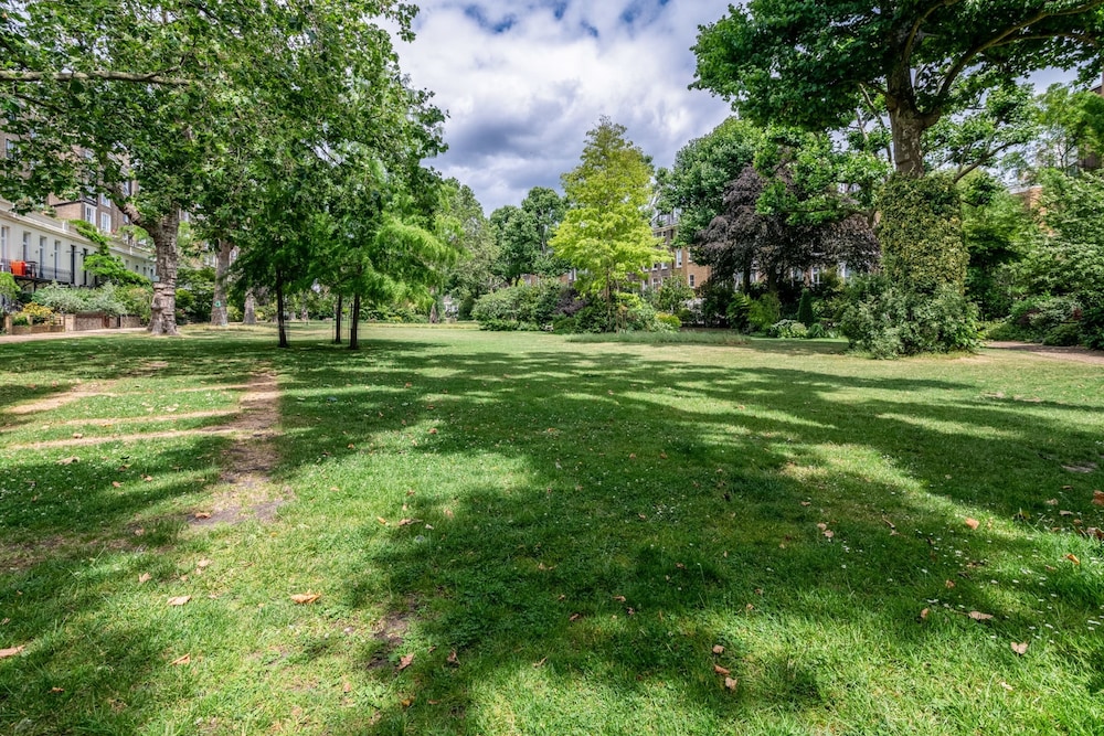 Canal Crescent Charm Flat With Stunning Views, Little Venice