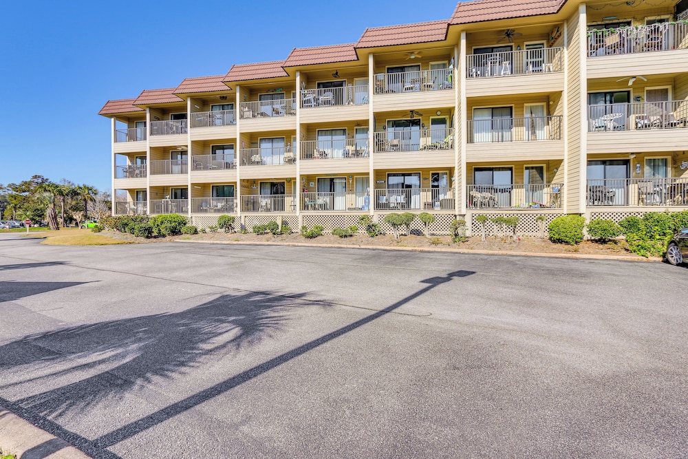Pool & Folly Field Beach Access! HHI Resort Condo