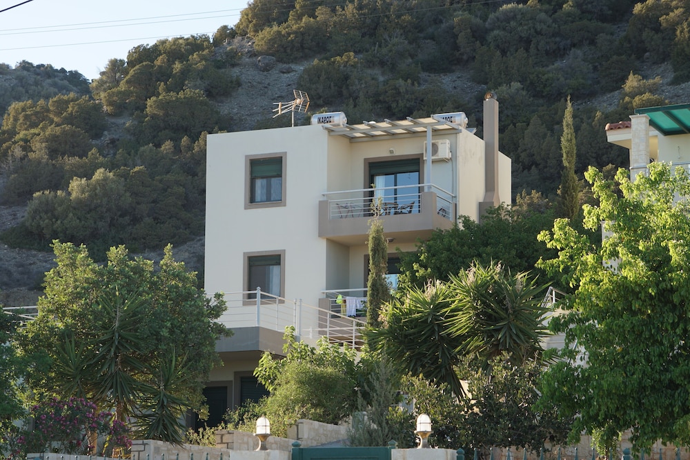 Portela Suites Kampoula