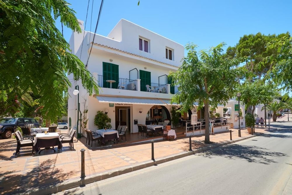 Hostal Talamanca view 4