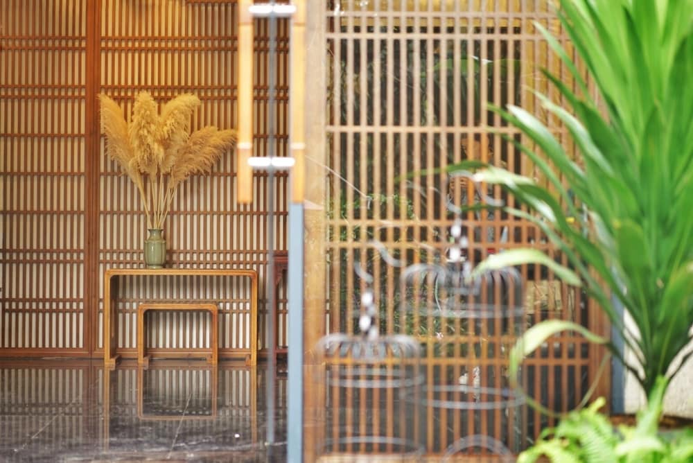Chayan Hotel