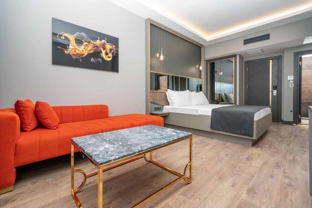 216 Ruby Süit - Image 14