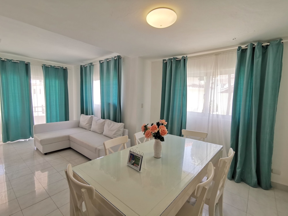 TROPICAL VILLAS playa LOS CORALES