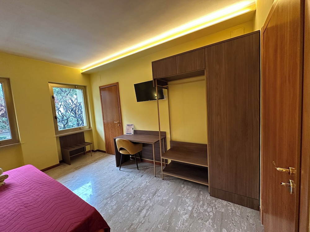 CconfortHotels R&B Murat Garden