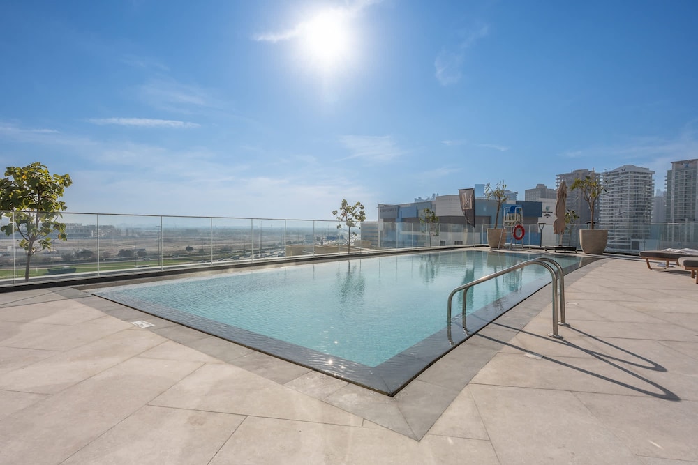 1 Bedroom in Nobles Tower With Burj Khalifa Views