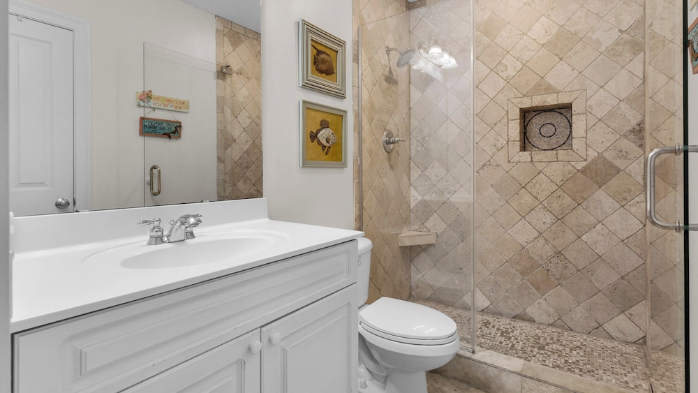 Legacy 303: Beachfront Retreat on 30a!