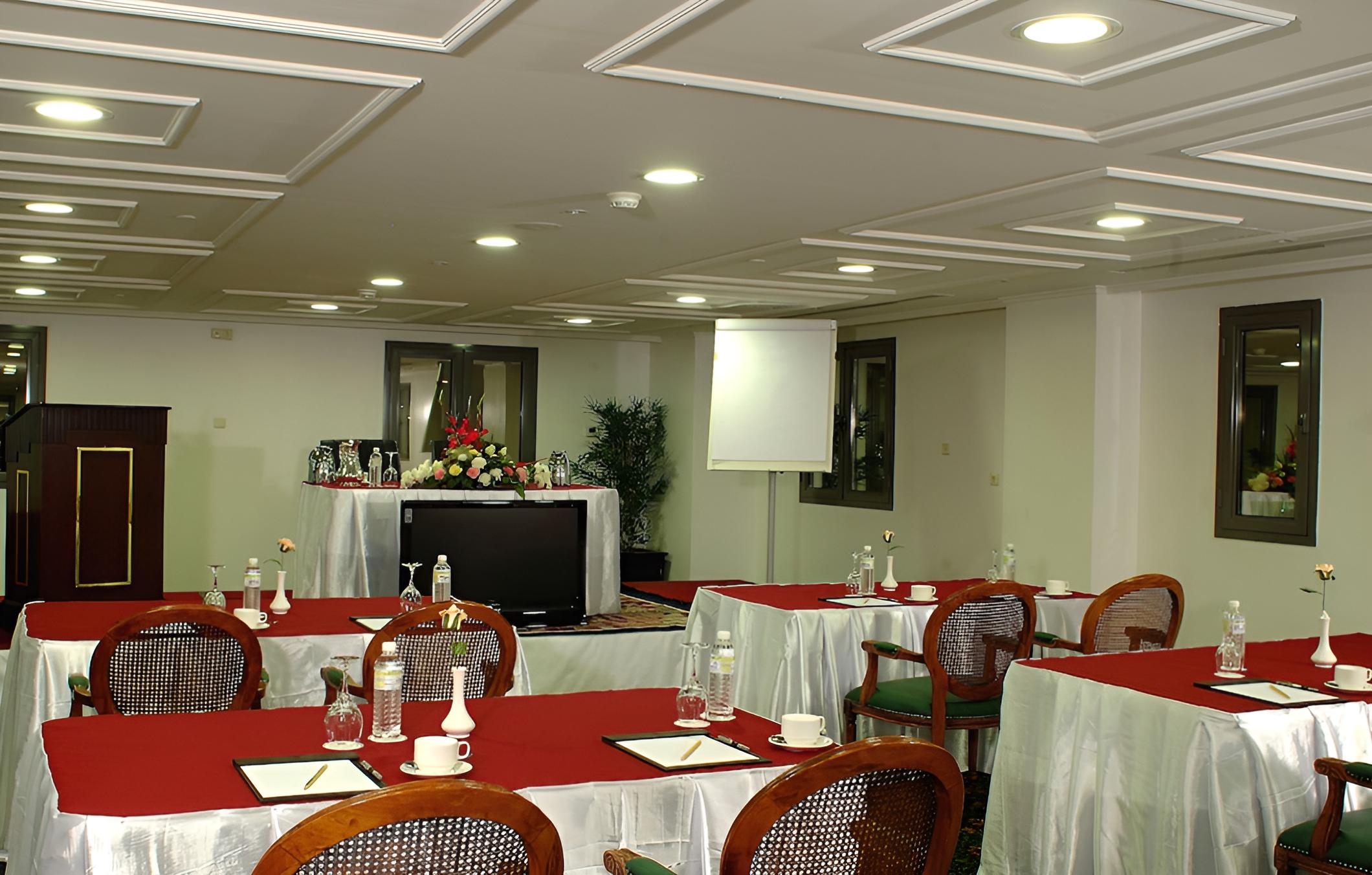 Al Madinah Harmony Hotel