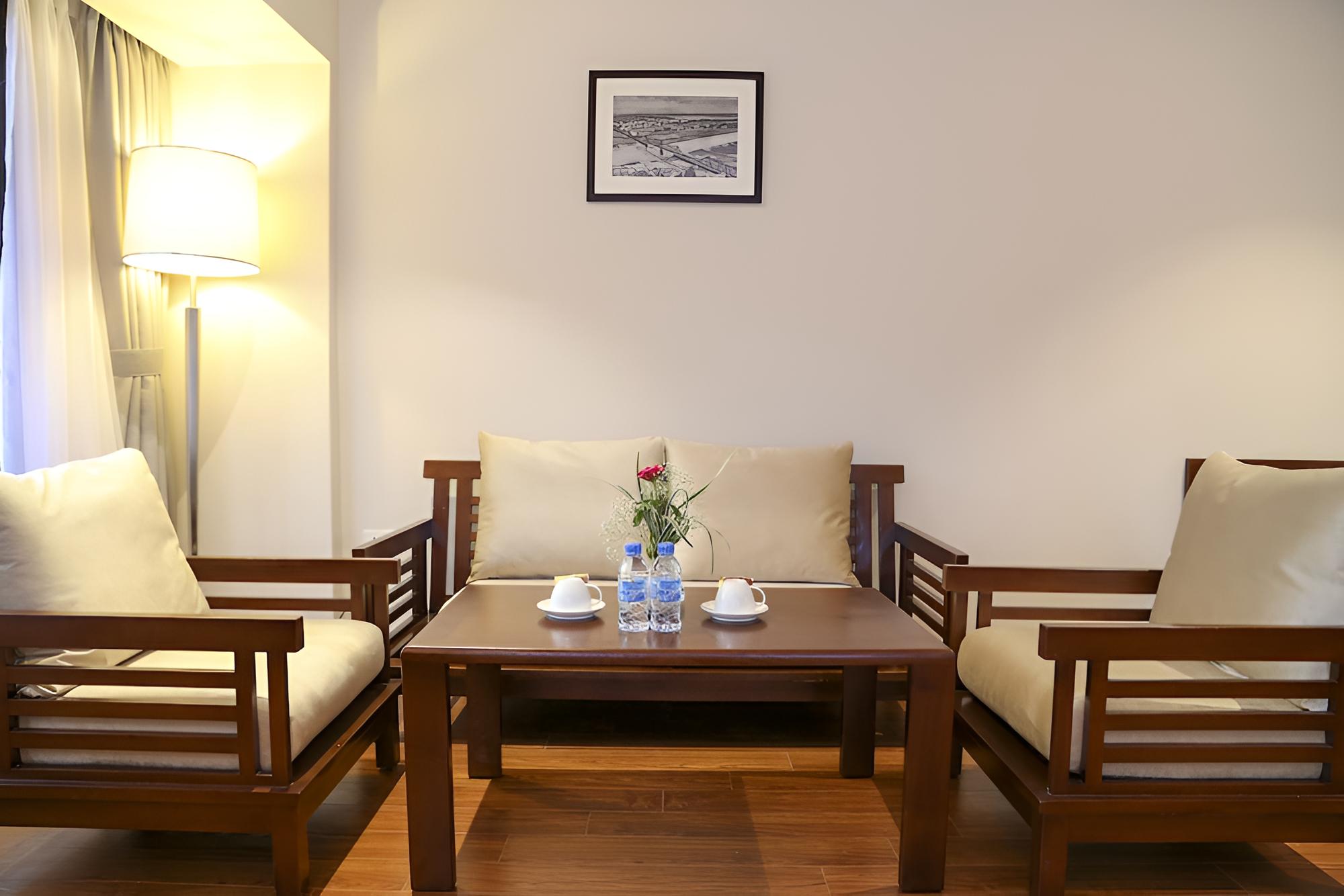 Mon Regency Hotel