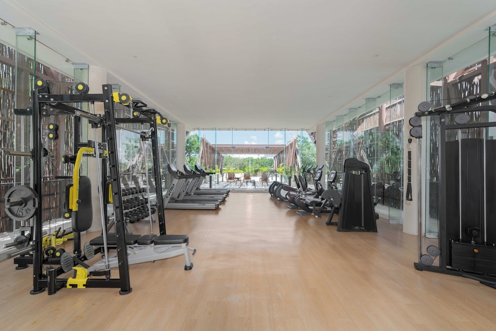 Extraordinary Penthouse, private rooftop and pool, capacity for 9 guests view 4