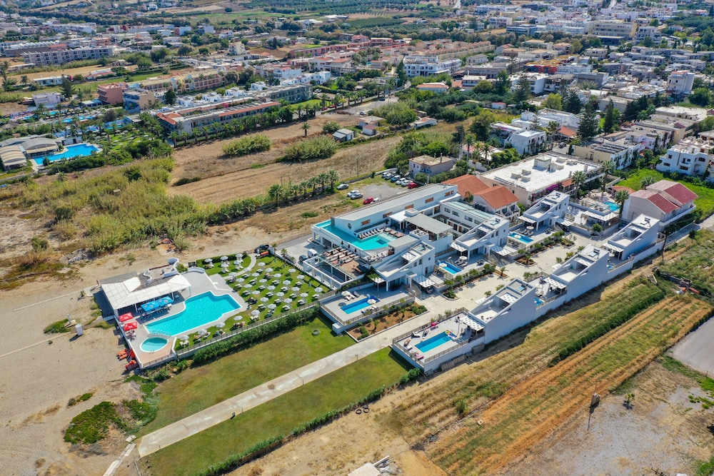 Blue Oyster Beach Villas