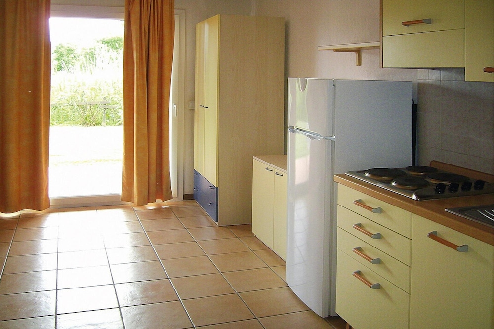 Apartment in Ghisonaccia Near Sandy Beach