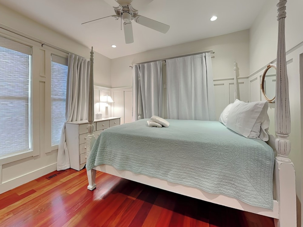 Windansea by Topsail Realty